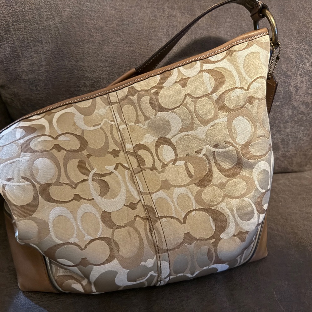Elegant Tan and Cream Coach Hampton Signature Optic Leather/Canvas Hobo Bag